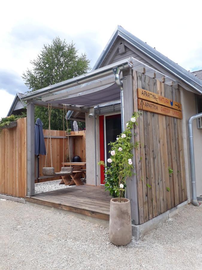 شقة Garden Living بليد المظهر الخارجي الصورة